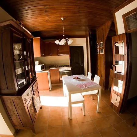 Holiday home Casa Do Oliveira *